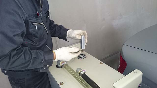 油タンク油量確認